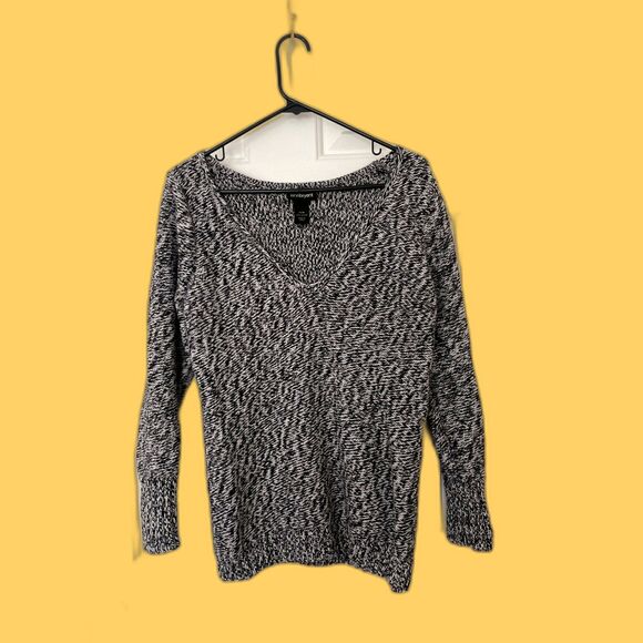 Lane Bryant V Neck Size 14/16 Black White Long Sleeve Thick Jumper Knit Sweater - Picture 1 of 4